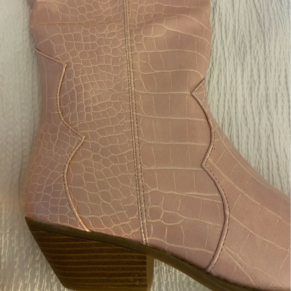 Faux snake skin pink knee high boots - Picture 5 of 5